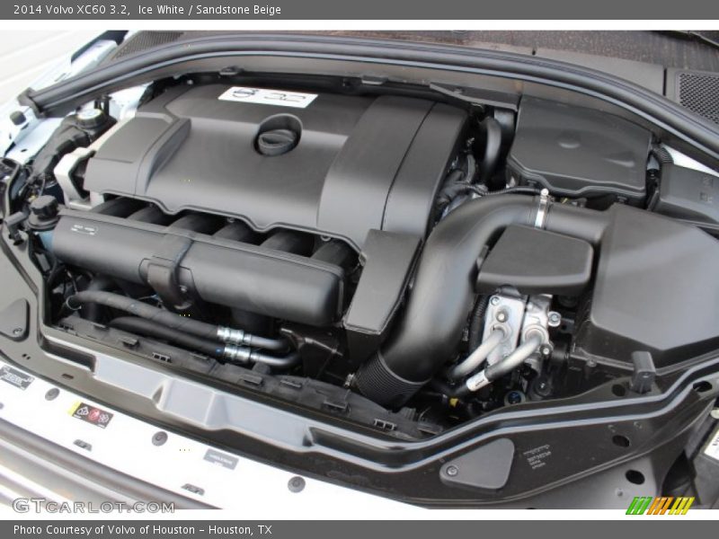 Ice White / Sandstone Beige 2014 Volvo XC60 3.2