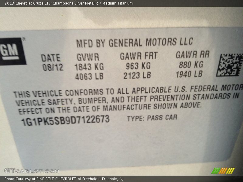 Champagne Silver Metallic / Medium Titanium 2013 Chevrolet Cruze LT