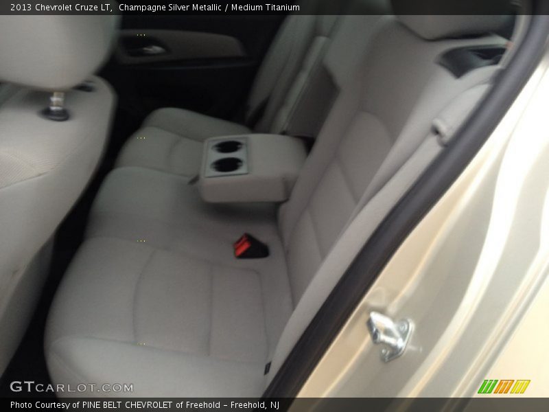 Champagne Silver Metallic / Medium Titanium 2013 Chevrolet Cruze LT