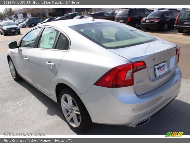 Electric Silver Metallic / Soft Beige 2014 Volvo S60 T5