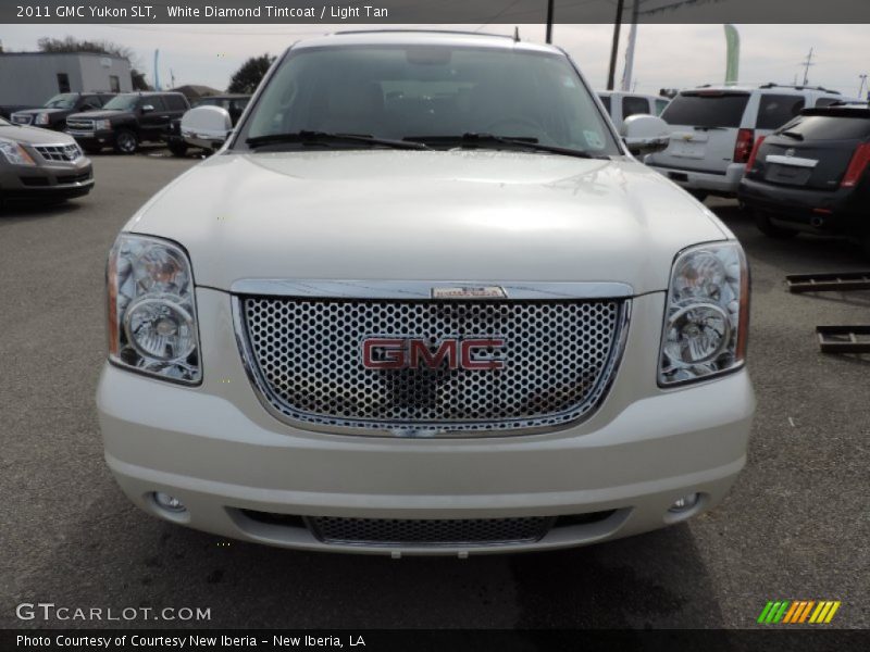 White Diamond Tintcoat / Light Tan 2011 GMC Yukon SLT