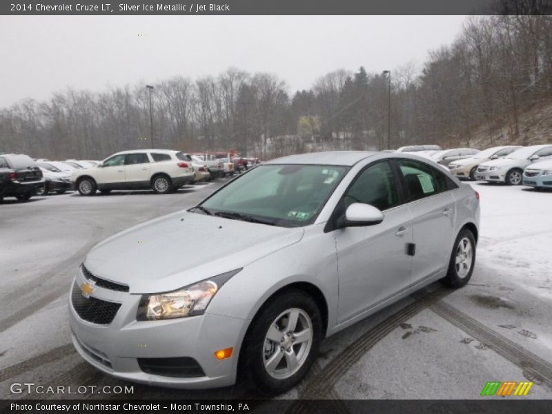 Front 3/4 View of 2014 Cruze LT