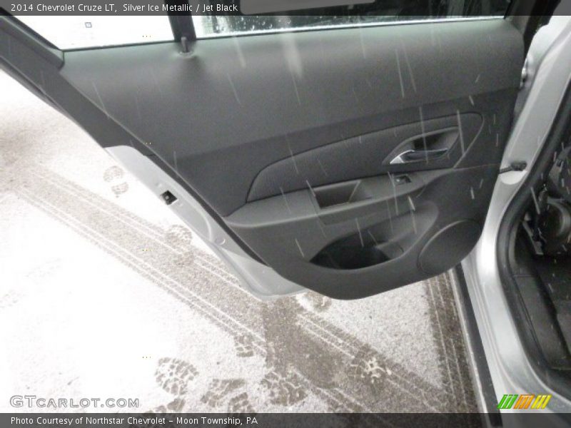 Silver Ice Metallic / Jet Black 2014 Chevrolet Cruze LT