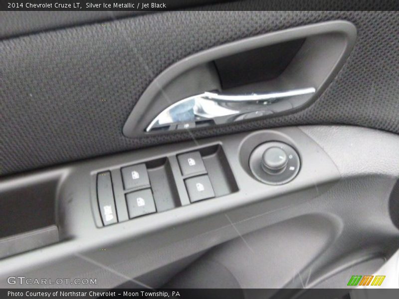Silver Ice Metallic / Jet Black 2014 Chevrolet Cruze LT