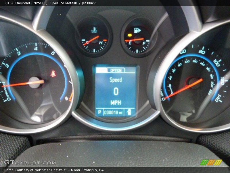 Silver Ice Metallic / Jet Black 2014 Chevrolet Cruze LT