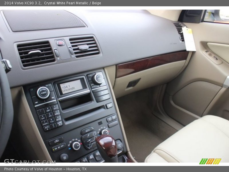 Crystal White Pearl Metallic / Beige 2014 Volvo XC90 3.2