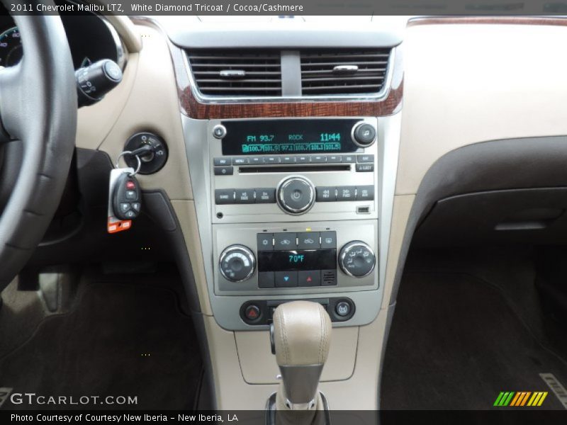 White Diamond Tricoat / Cocoa/Cashmere 2011 Chevrolet Malibu LTZ
