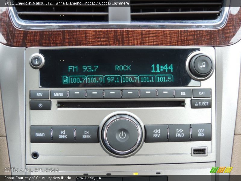 White Diamond Tricoat / Cocoa/Cashmere 2011 Chevrolet Malibu LTZ