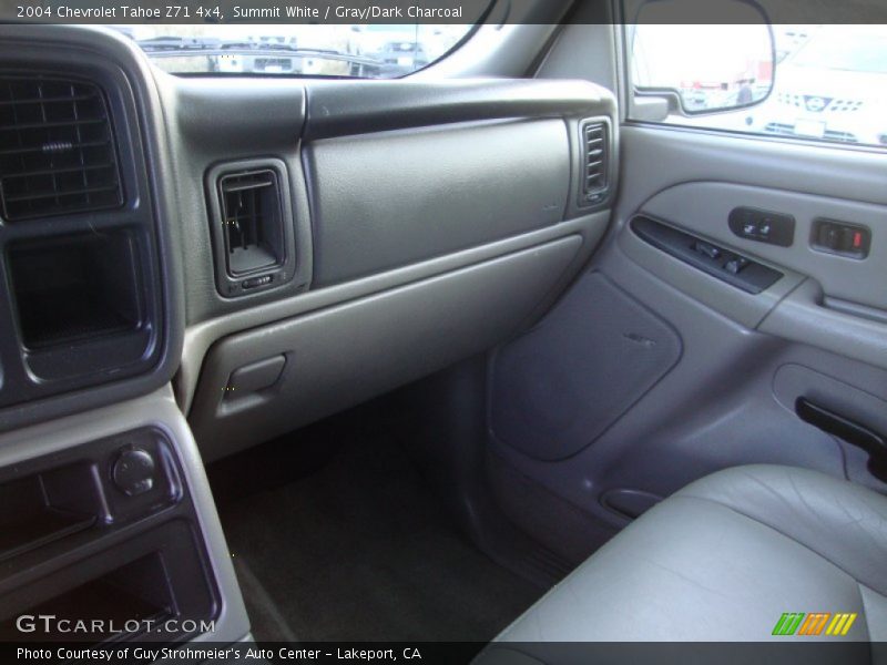 Summit White / Gray/Dark Charcoal 2004 Chevrolet Tahoe Z71 4x4