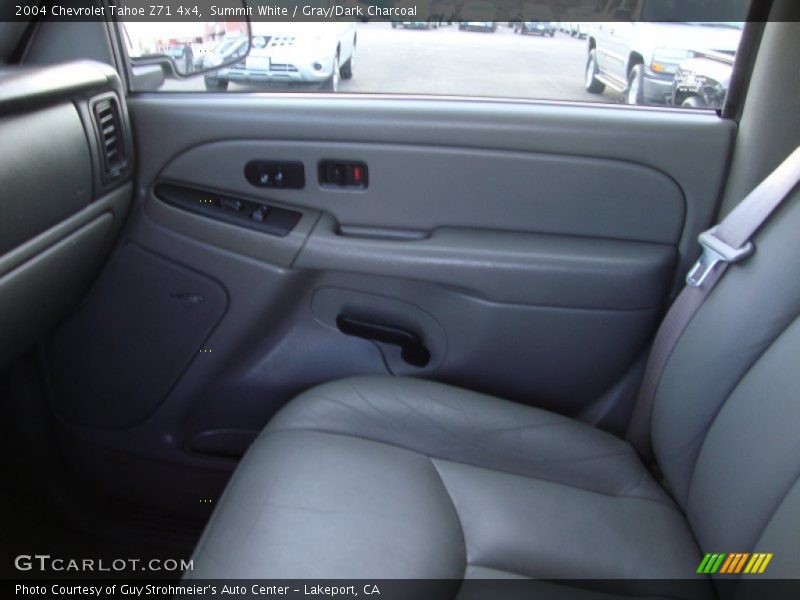 Summit White / Gray/Dark Charcoal 2004 Chevrolet Tahoe Z71 4x4