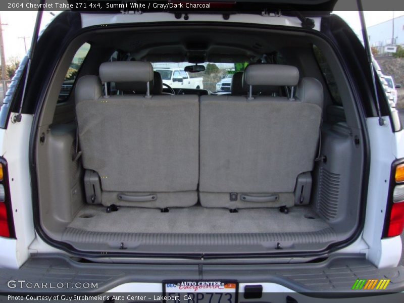 Summit White / Gray/Dark Charcoal 2004 Chevrolet Tahoe Z71 4x4