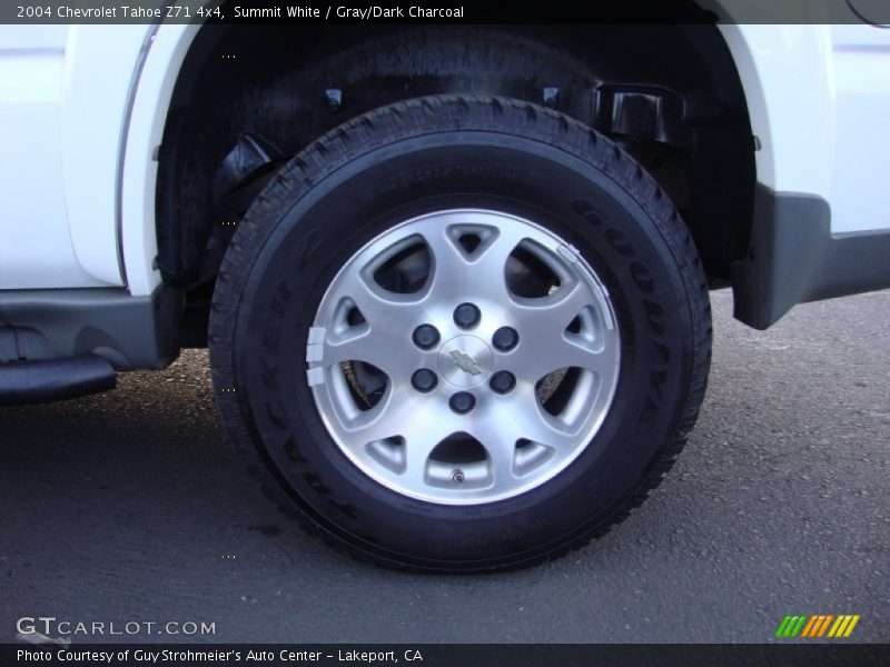 Summit White / Gray/Dark Charcoal 2004 Chevrolet Tahoe Z71 4x4