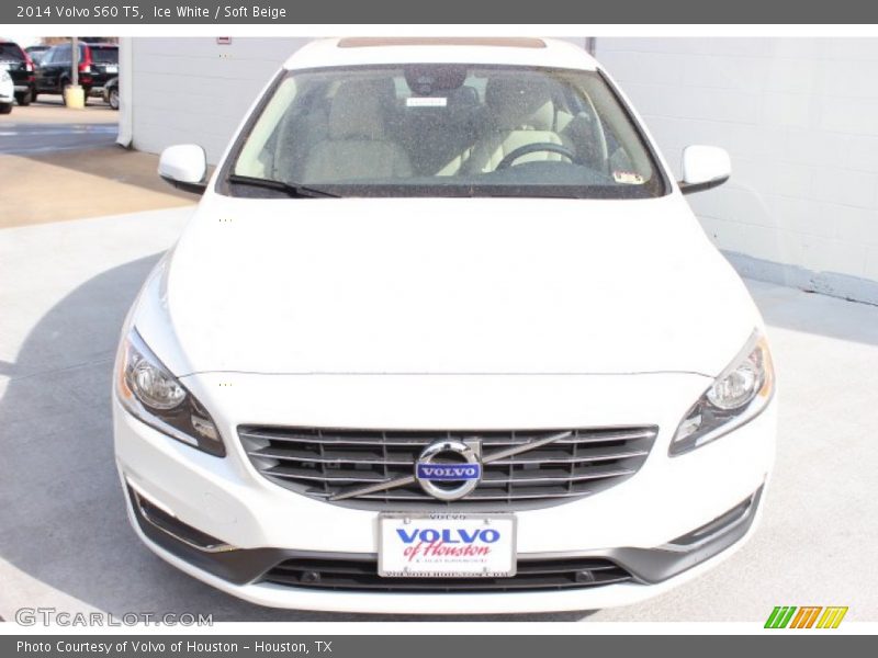 Ice White / Soft Beige 2014 Volvo S60 T5