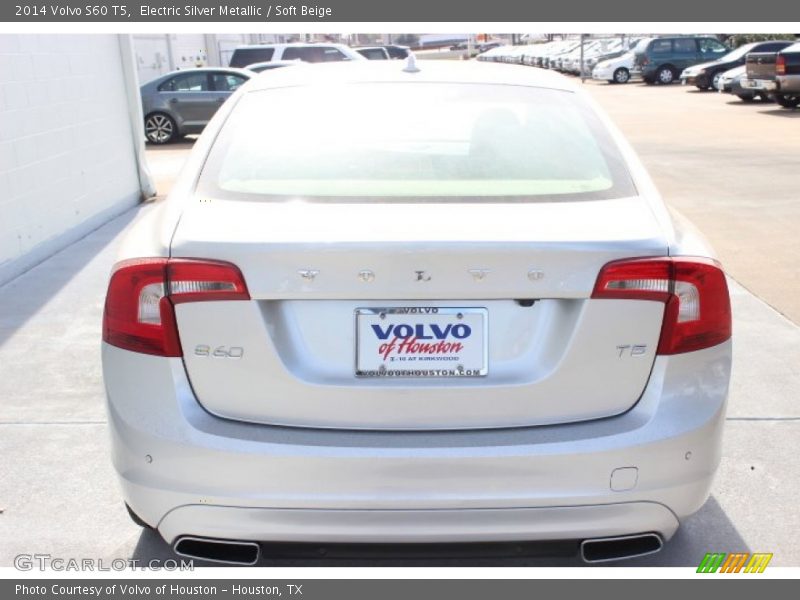 Electric Silver Metallic / Soft Beige 2014 Volvo S60 T5