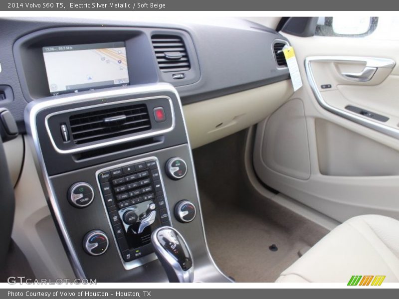 Electric Silver Metallic / Soft Beige 2014 Volvo S60 T5