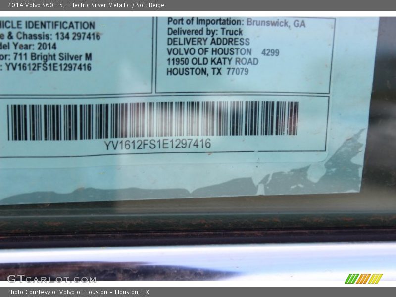 Electric Silver Metallic / Soft Beige 2014 Volvo S60 T5