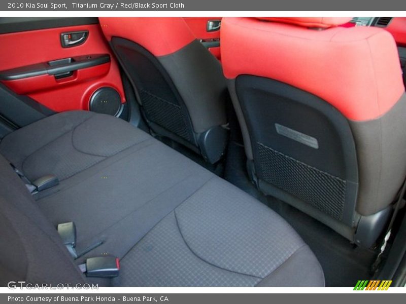 Titanium Gray / Red/Black Sport Cloth 2010 Kia Soul Sport