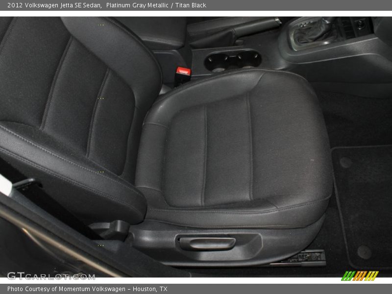 Platinum Gray Metallic / Titan Black 2012 Volkswagen Jetta SE Sedan