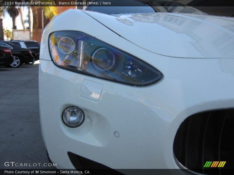 Bianco Eldorado (White) / Nero 2010 Maserati GranTurismo S