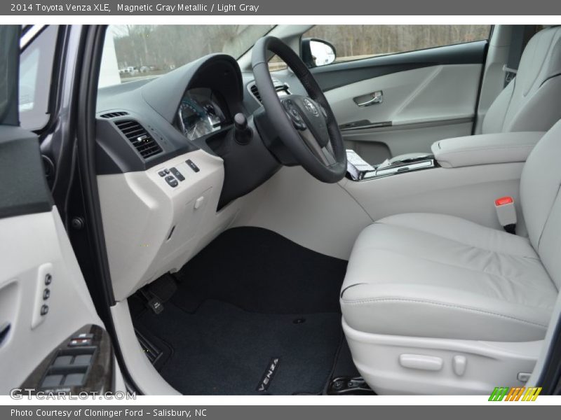 Magnetic Gray Metallic / Light Gray 2014 Toyota Venza XLE
