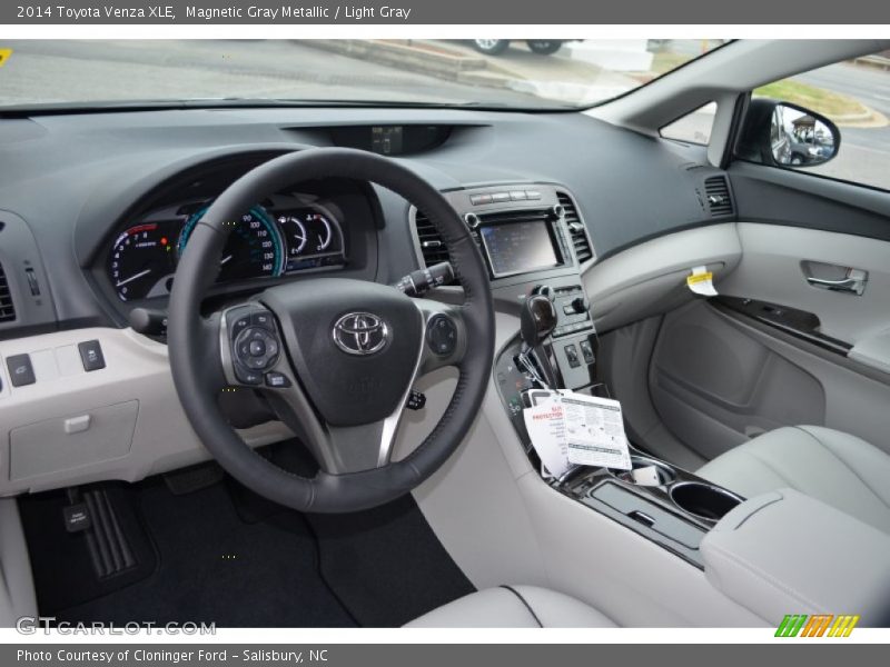Magnetic Gray Metallic / Light Gray 2014 Toyota Venza XLE