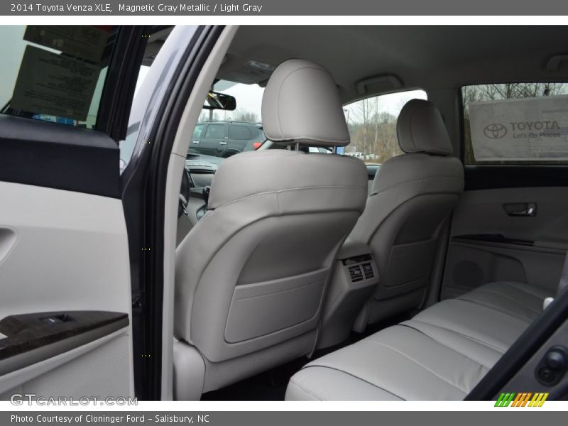 Magnetic Gray Metallic / Light Gray 2014 Toyota Venza XLE