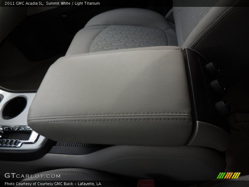 Summit White / Light Titanium 2011 GMC Acadia SL