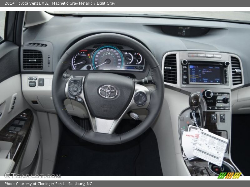 Magnetic Gray Metallic / Light Gray 2014 Toyota Venza XLE