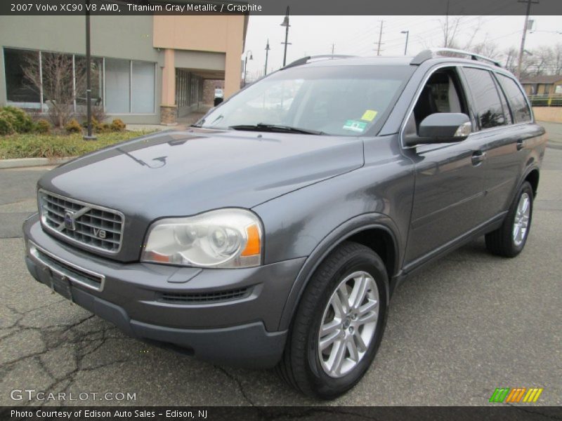 Front 3/4 View of 2007 XC90 V8 AWD