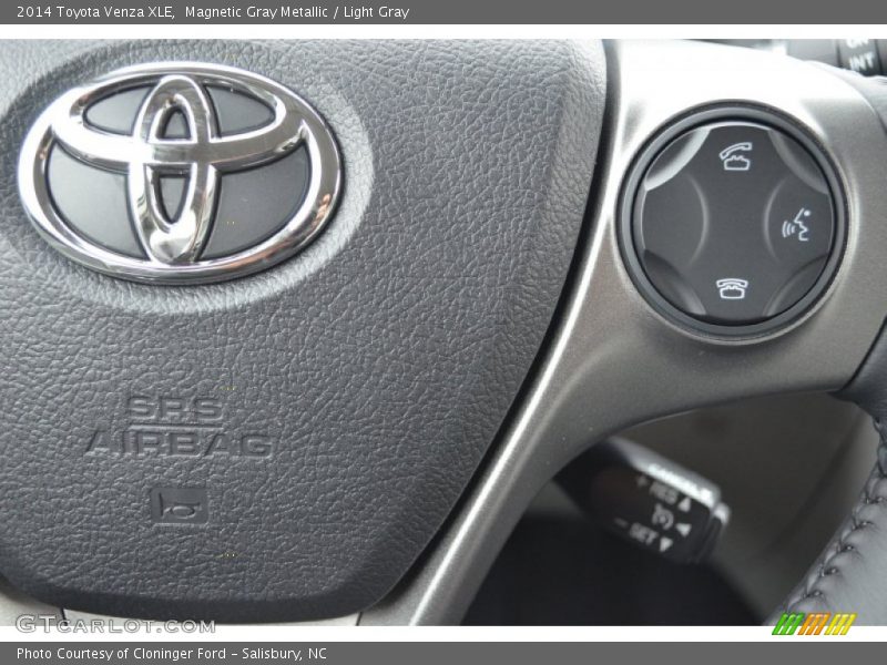 Magnetic Gray Metallic / Light Gray 2014 Toyota Venza XLE