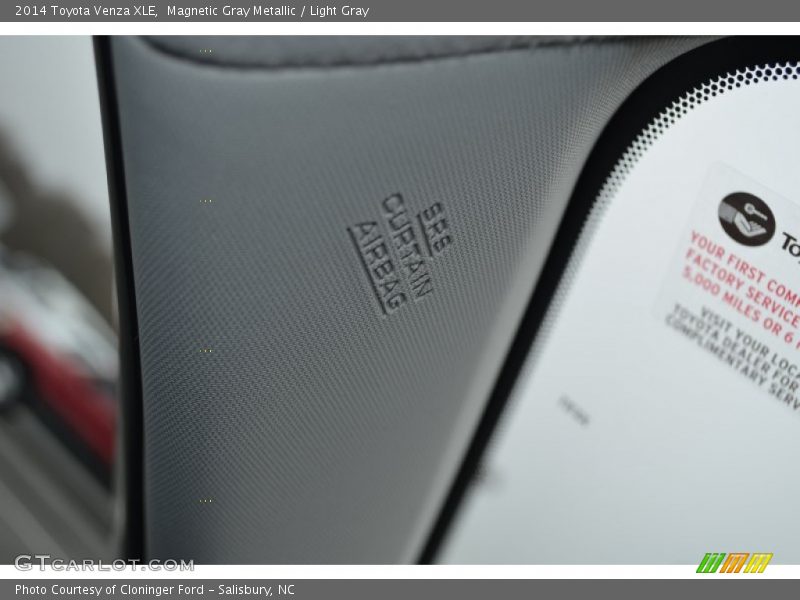 Magnetic Gray Metallic / Light Gray 2014 Toyota Venza XLE