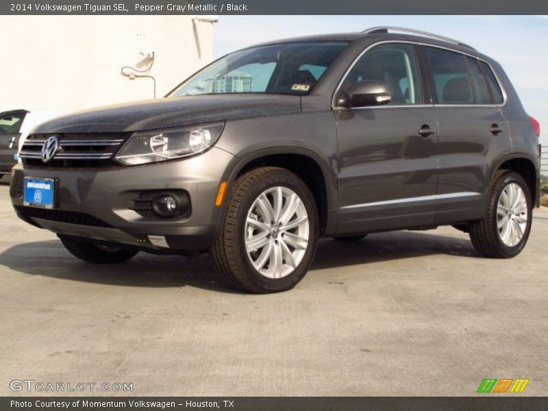 Pepper Gray Metallic / Black 2014 Volkswagen Tiguan SEL