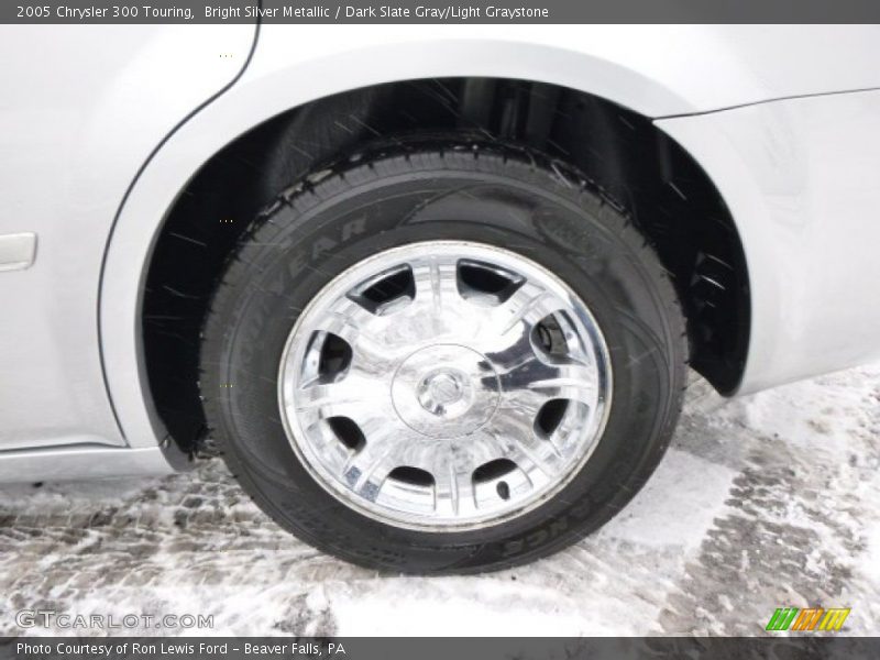 Bright Silver Metallic / Dark Slate Gray/Light Graystone 2005 Chrysler 300 Touring