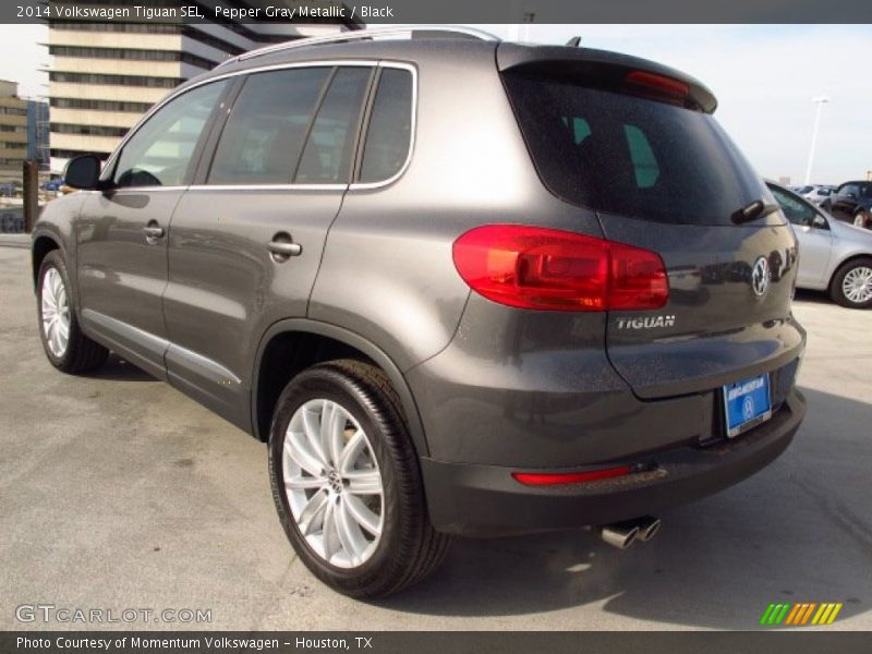 Pepper Gray Metallic / Black 2014 Volkswagen Tiguan SEL