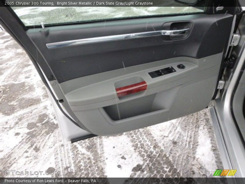 Bright Silver Metallic / Dark Slate Gray/Light Graystone 2005 Chrysler 300 Touring