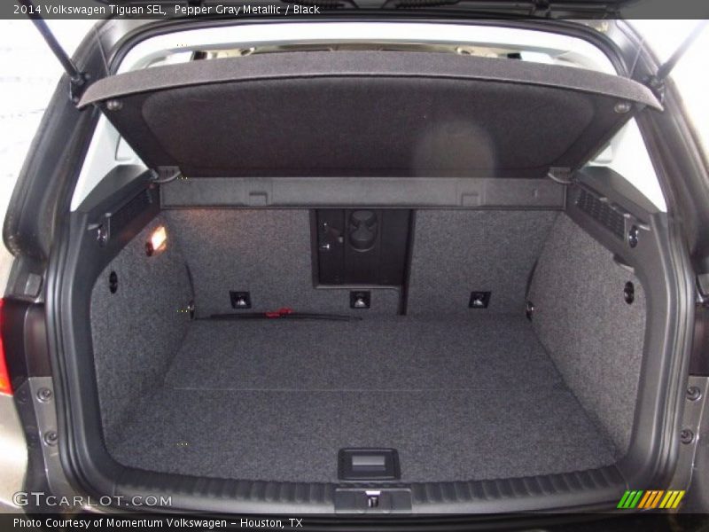 Pepper Gray Metallic / Black 2014 Volkswagen Tiguan SEL