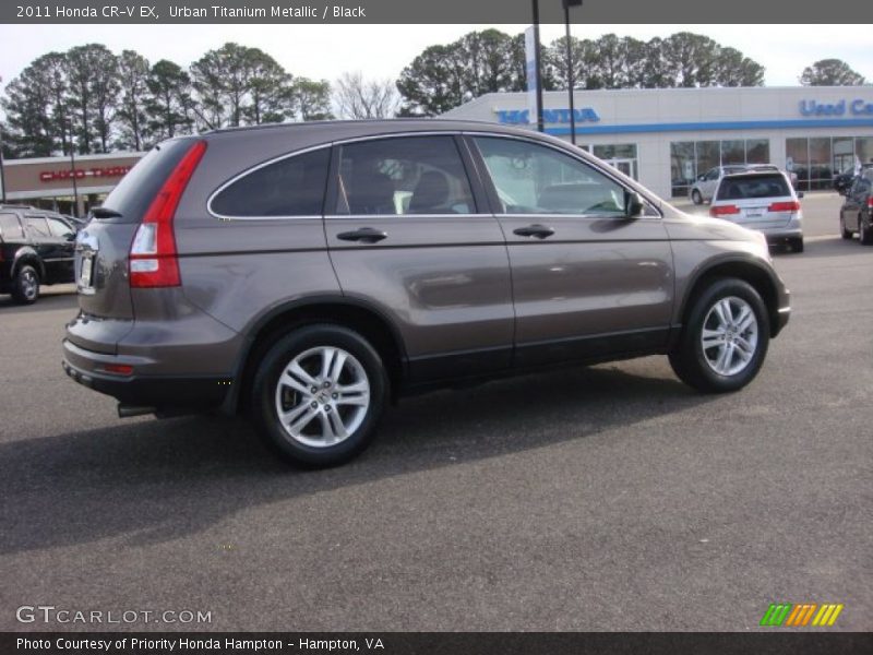 Urban Titanium Metallic / Black 2011 Honda CR-V EX