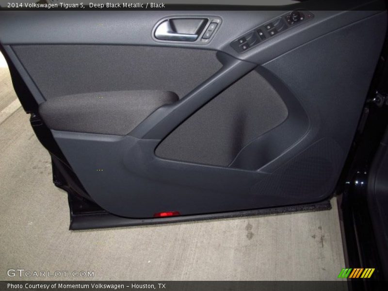 Deep Black Metallic / Black 2014 Volkswagen Tiguan S
