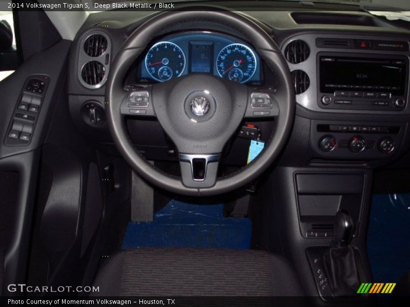 Deep Black Metallic / Black 2014 Volkswagen Tiguan S