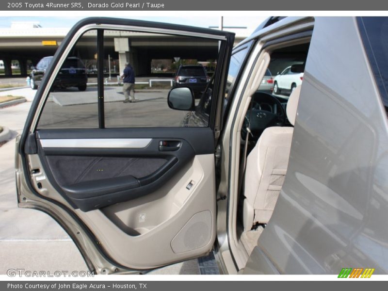 Dorado Gold Pearl / Taupe 2005 Toyota 4Runner SR5