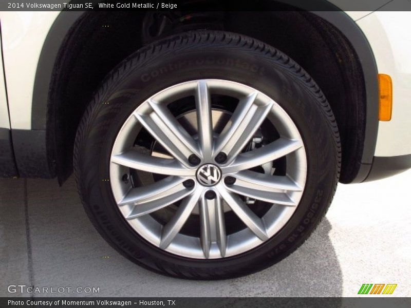 White Gold Metallic / Beige 2014 Volkswagen Tiguan SE