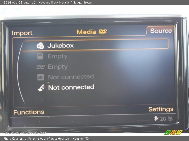 Havanna Black Metallic / Nougat Brown 2014 Audi S8 quattro S