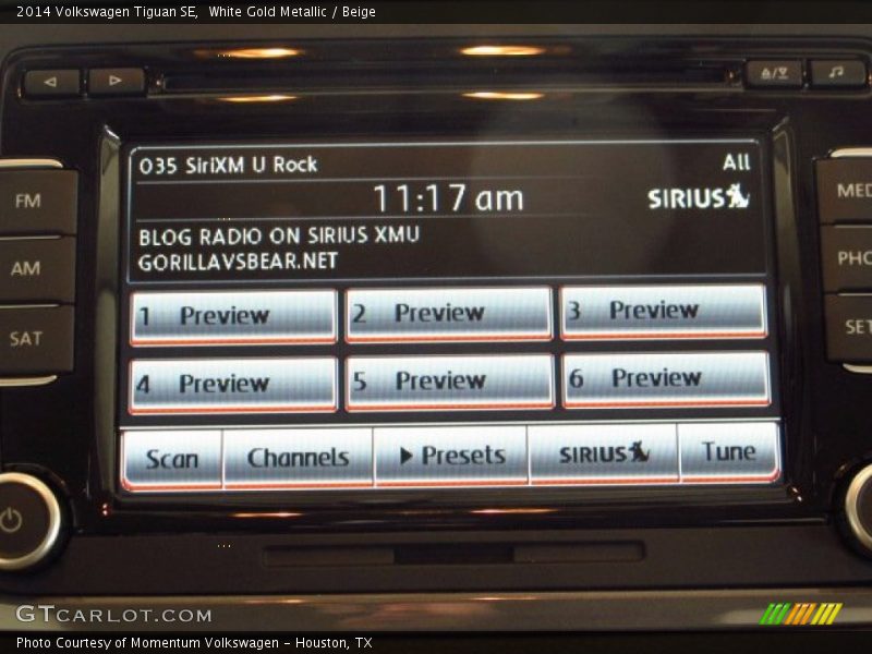 White Gold Metallic / Beige 2014 Volkswagen Tiguan SE