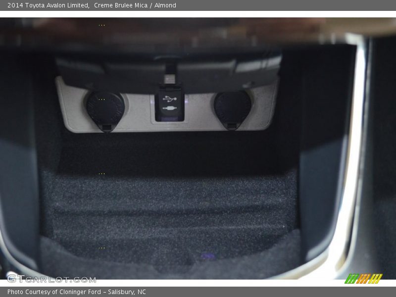 Creme Brulee Mica / Almond 2014 Toyota Avalon Limited