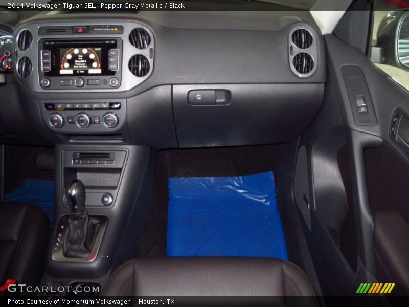 Pepper Gray Metallic / Black 2014 Volkswagen Tiguan SEL