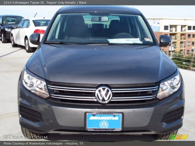 Pepper Gray Metallic / Black 2014 Volkswagen Tiguan SE