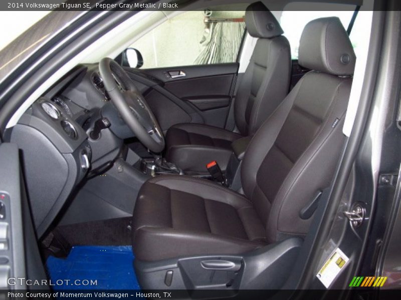 Pepper Gray Metallic / Black 2014 Volkswagen Tiguan SE