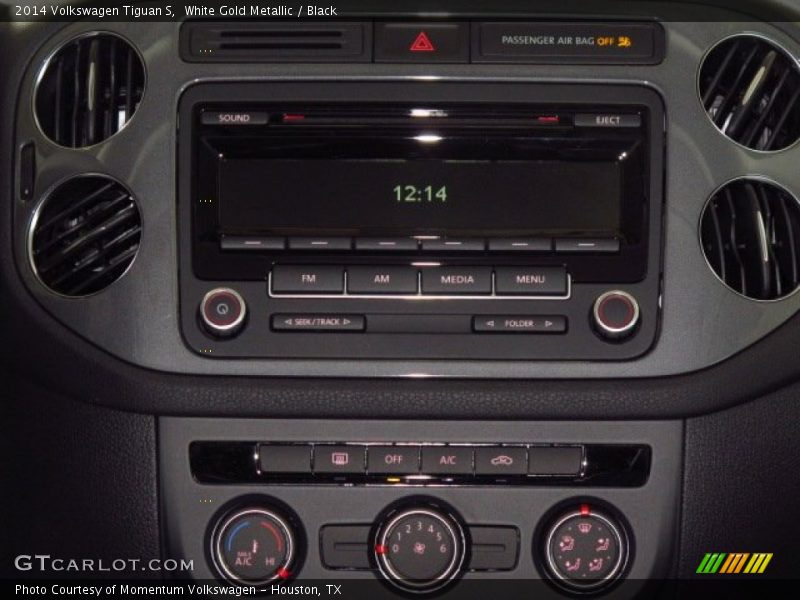 White Gold Metallic / Black 2014 Volkswagen Tiguan S
