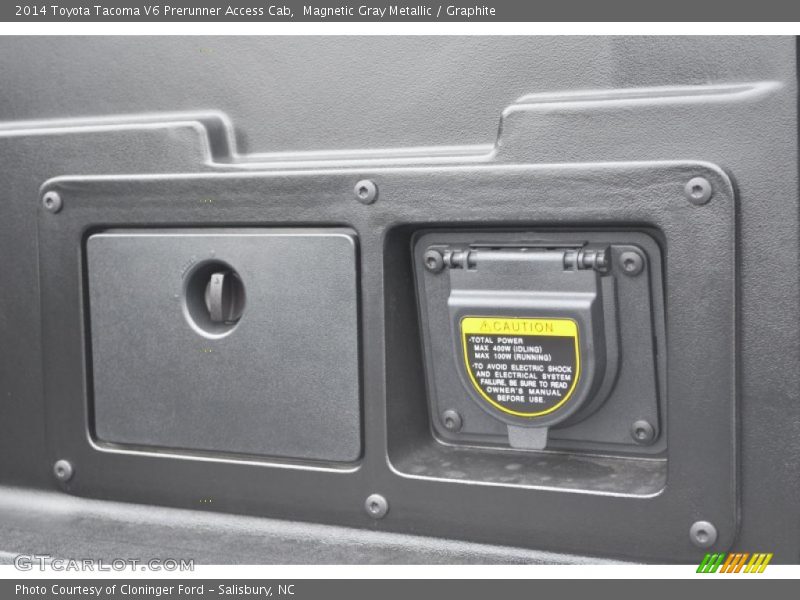 Magnetic Gray Metallic / Graphite 2014 Toyota Tacoma V6 Prerunner Access Cab