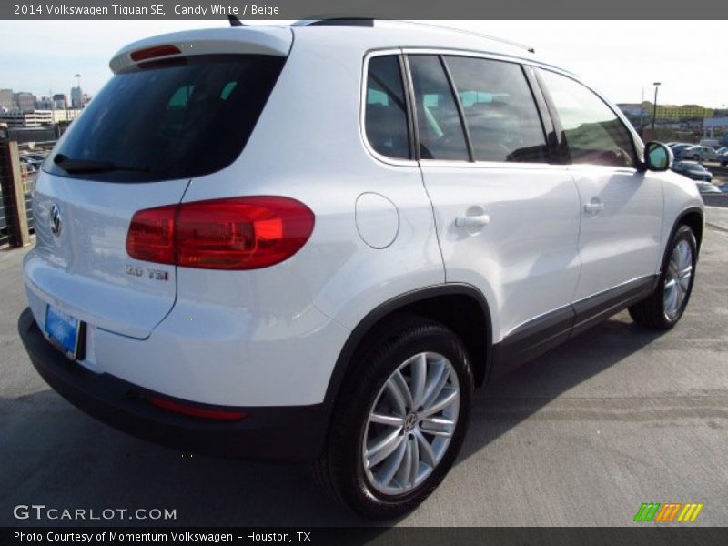 Candy White / Beige 2014 Volkswagen Tiguan SE